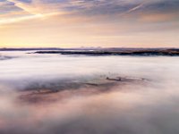 Zonsopkomst-boven-de-mist